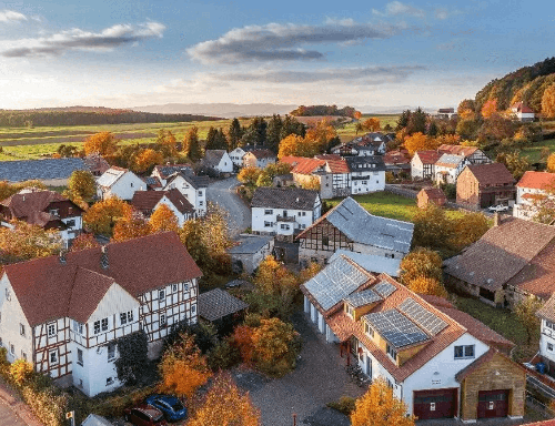 一线的“牛马”，开始羡慕县城同学了